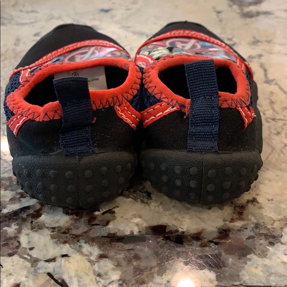 Marvel avengers kids water shoes 5/6 - Picture 4 of 6